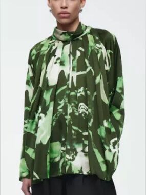 COS PLEATED BATWING BLOUSE